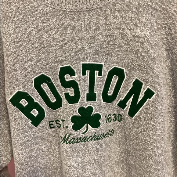 Boston Shamrock Crew Neck - Picture 3 of 4